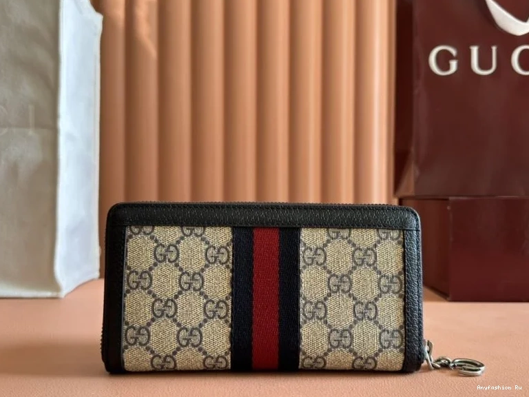 Versatile Gucci Purse 49506 Wallets 0803